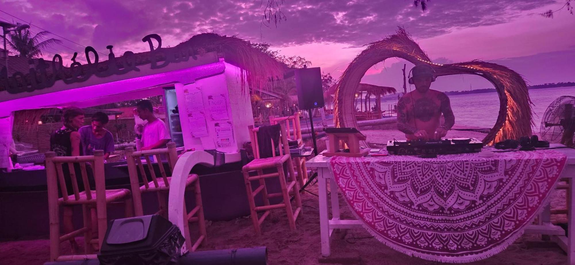 Purple Beach - Maithelia - Gili Air Exteriér fotografie